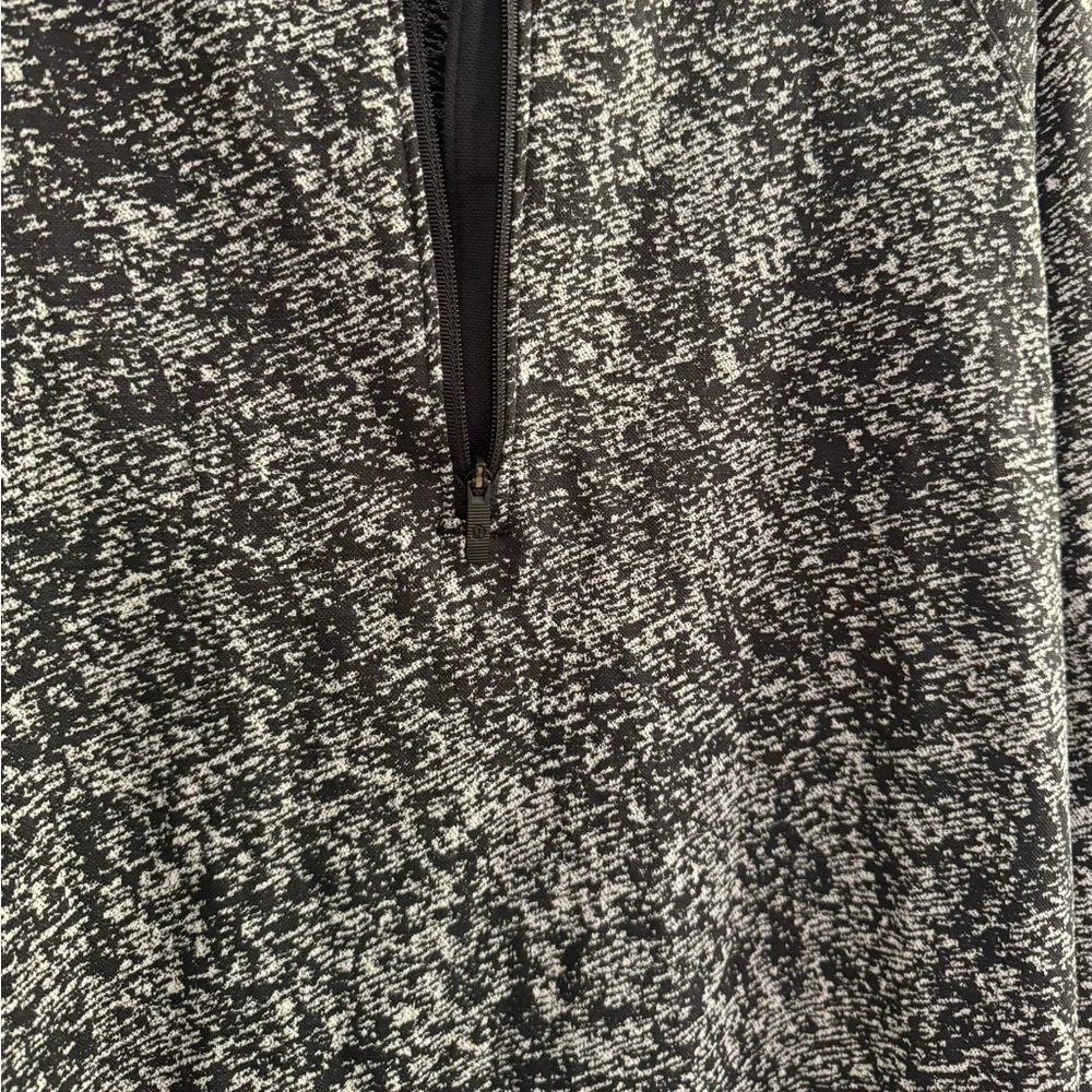 Lululemon Rest Less 1/2 Zip Black White
